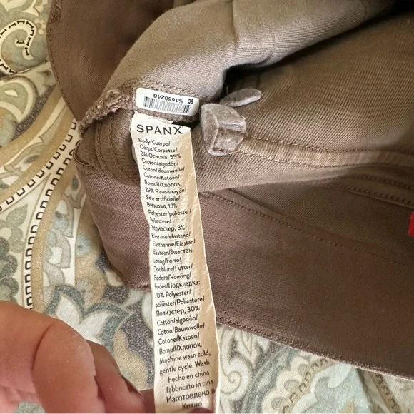 SPANX Stretch Twill Cropped Wide Leg Pants. Tan/taupe. Size Medium. - Picture 11 of 12